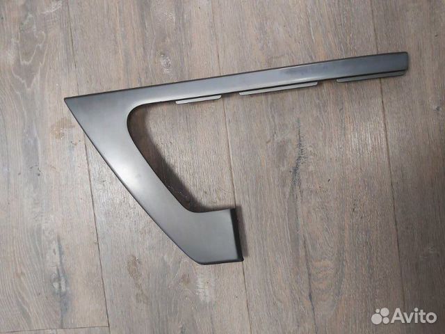 Накладка обшивки двери задняя правая Toyota Land