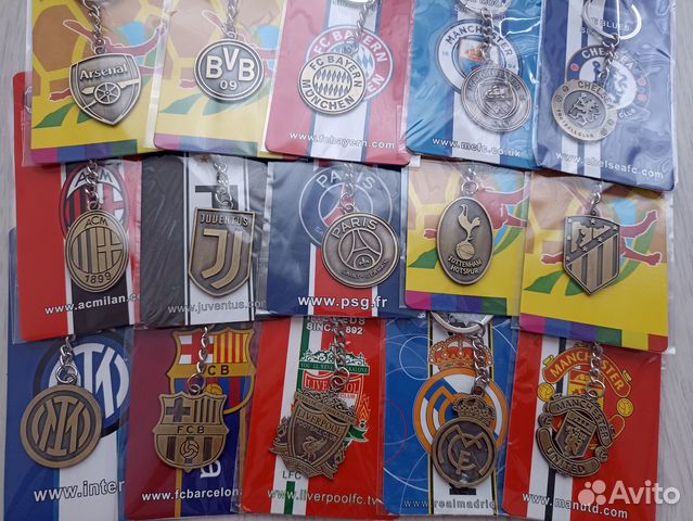Брелки футбольных команд и футболистов