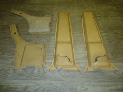 Обшивка правая средней стойки Isuzu Trooper