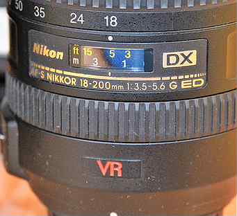 Nikon 18-200mm f/3.5-5.6G ED AF-S VR DX
