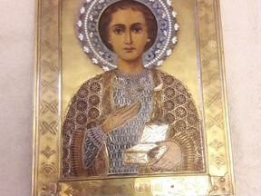 Икона, св Пантелеймон,серебро,84 пр,эмаль,позолота