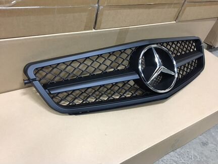 Решетка радиатора Mercedes W 204 C204