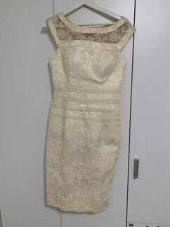 Платье белое