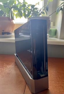 Nintendo wii + 5 игр