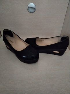 Туфли на танкетке р.36-37