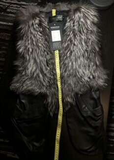 Меховая жилетка из чернобурки
