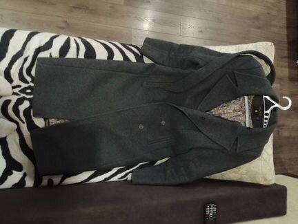 Пально из шерсти с воротником из натурального меха