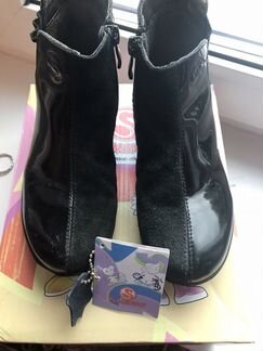 Ботинки Flamingo для девочки,30р