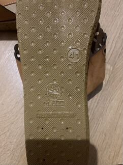 Шлепанцы женские