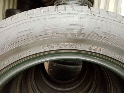235/55R17 Bridgestone Dueler HP Sport