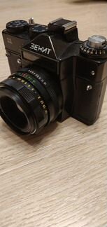 Фотоаппарат Зенит в кожаном чехле