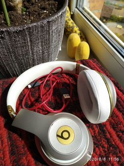 Наушники Beats Solo3 Wireless (с повреждением)