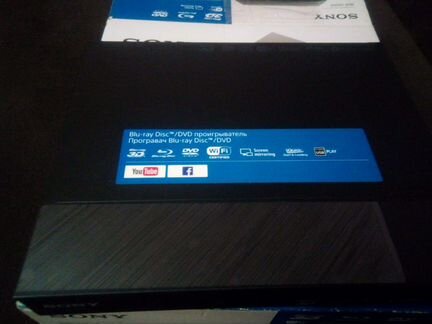 Blu-ray плеер Sony S5500