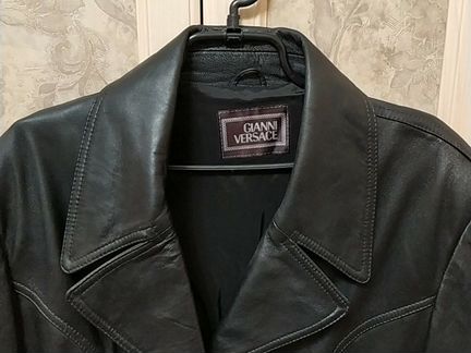 Плащ кожаный женский gianni versace