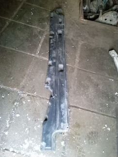 Ауди Q7 защита днища правая 7L8825212D