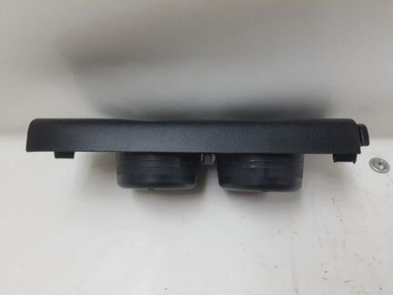 Подстаканник Toyota Land Cruiser 200