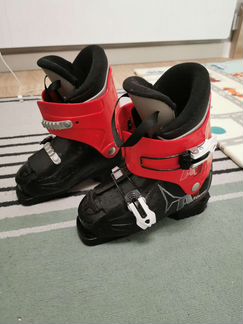 Горнолыжные ботинки atomic