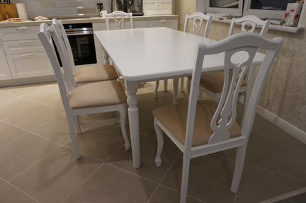 Стол кухонный белый