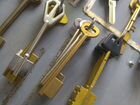 Изготовление ключей, ремонт часов объявление продам