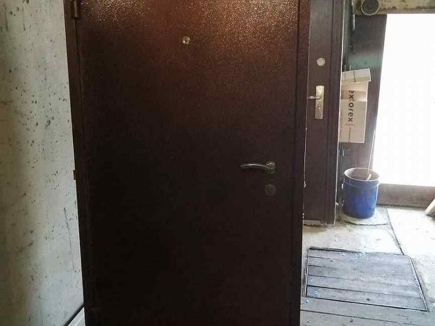 Куплю металлическую дверь недорого б у. Авито двери б/у стальные металлические. Фото дверь выходной из металла. Реставрация железной двери Челябинск. Авито купить металлическую дверь б у.