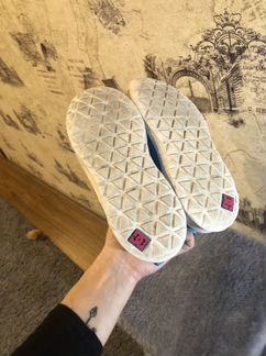 Кроссовки DC