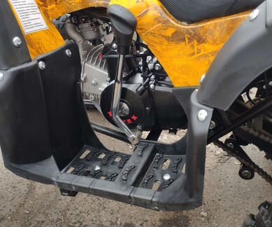 Продаю бензиновый квадроцикл 125сс