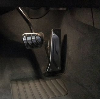 Накладки на педали BMW M Performance газ тормоз