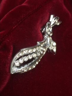 Сверкающая брошь Хрустальная Веточка