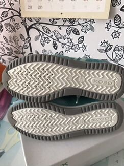 Кроссовки для девочки geox 33 р