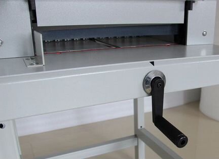 Резак механический гильотинный Bulros 430 A