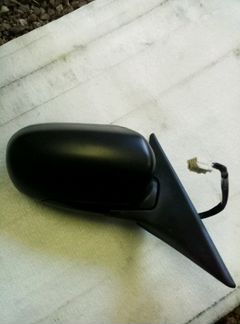 Правое зеркало Subaru Legacy 2005-2008 года