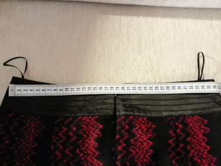 Зимние юбки 44 размер.Отличный офисный вариант