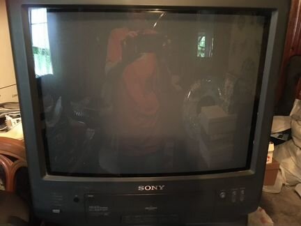 Sony телевизор. Диагональ 52 см-20 дюймов