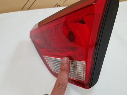 Фонарь правый Kia Rio 4