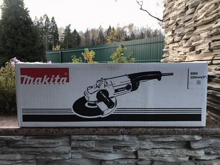 Новая шлиф машина ушм makita 9069