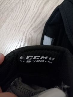 Краги перчатки хоккейные CCM 4R YT9/23cm