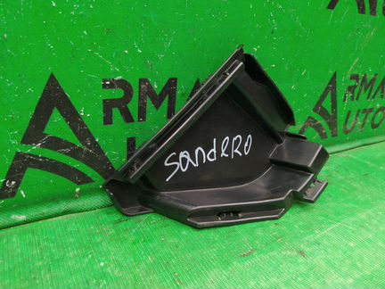 Дефлектор радиатора правый Renault Sandero 2 2014