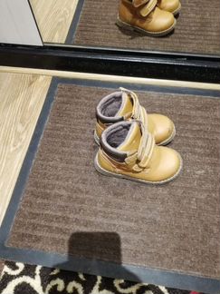 Детские ботинки