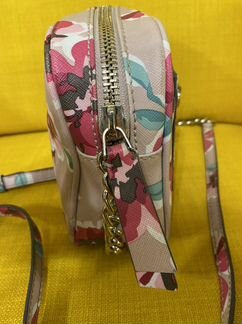 Сумка Guess через плечо