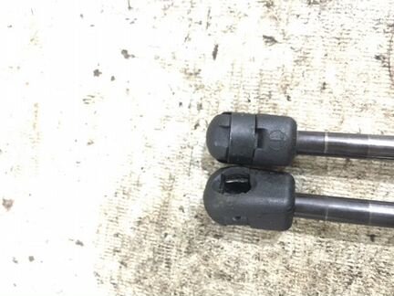 Амортизатор багажника Mini Cooper R55