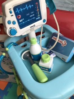 Медицинская тележка