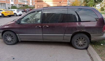 Chrysler Town & Country 3.8 AT, 1995, 300 000 км