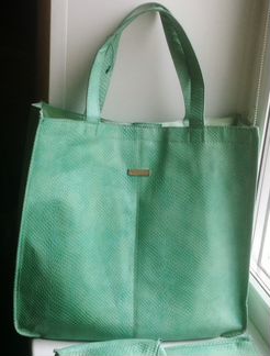 Сумка большая Mohito Испания под кожу змеи