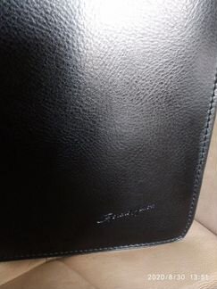 Кожаный портфель