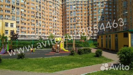 2-к квартира, 63.5 м², 8/15 эт.