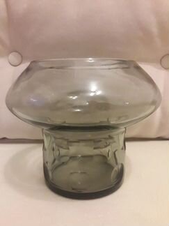 Ваза. Чешское дымчатое стекло 70-е гг