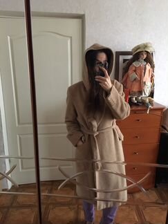 Пальто цвета camel MaxMara, альпака шерсть