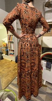 Платье в пол плотное