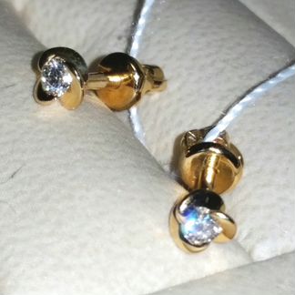 Серьги-пусеты золотые с 2 бриллиантами (Россия)