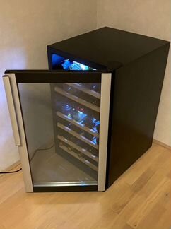 Винный шкаф Vestfrost Solutions W 32